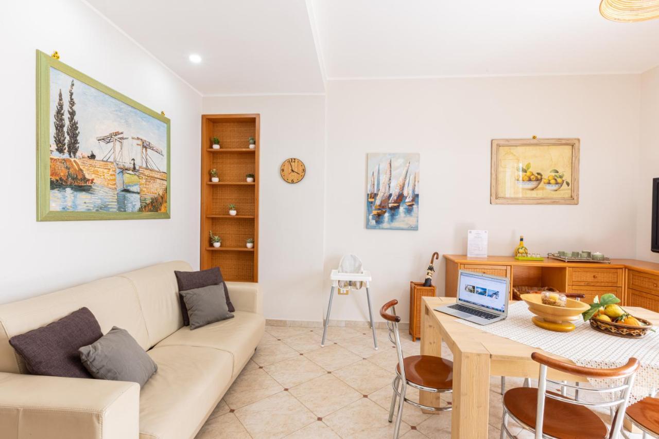 Sorrentovibes - Spacious 3 Bedrooms Apartment In Sorrento Oldtown Exterior foto